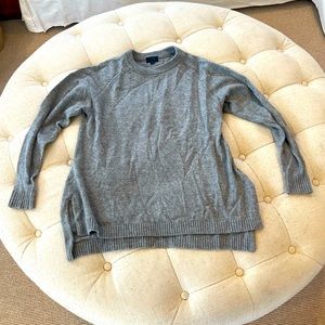 Jcrew women’s cashmere gray crewneck sweater